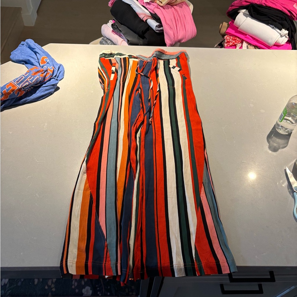 Olivaceous Vibrant Striped pants